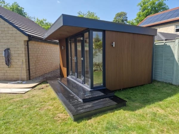 Extend Edge Composite Garden Rooms