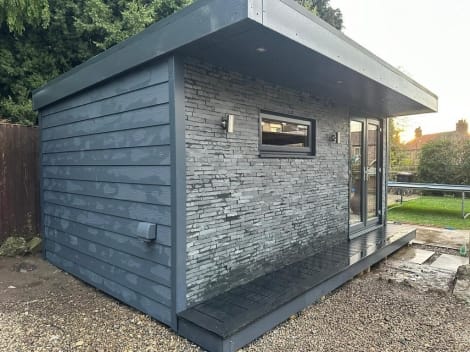 5m x 3m Extend Edge Composite Garden Room Gallery No 75 Location Worcestershire